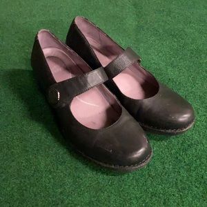 Dansko black strap wedges size 39